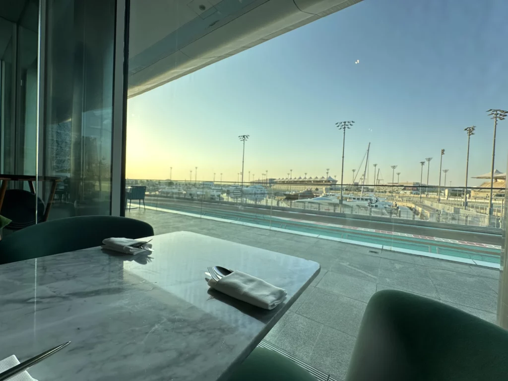 Photograph taken in the W hotel restaurant, at breakfast, showing the track and the boats