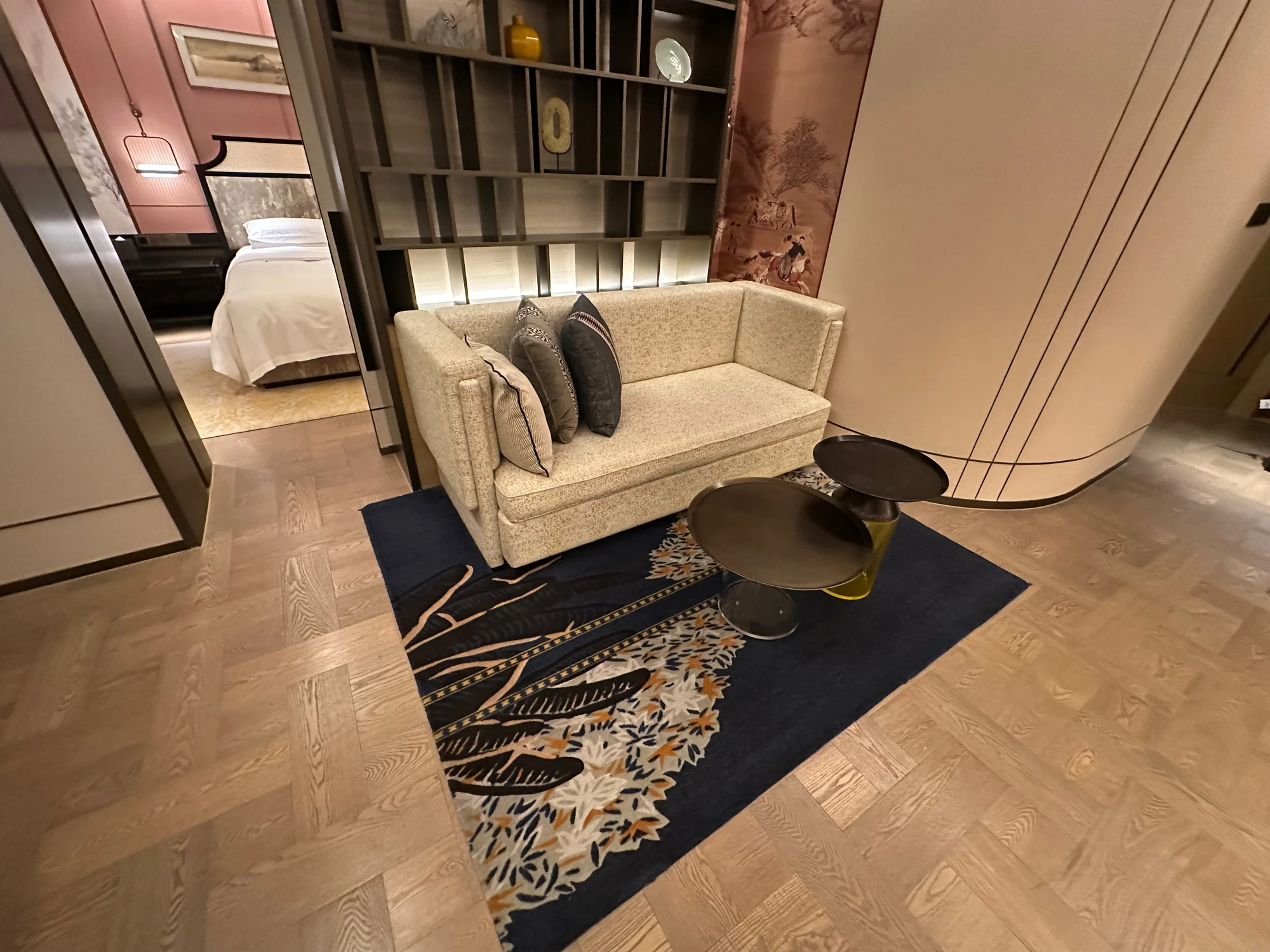 Reviewing the Conrad, Shanghai. Good, apart from one thing.