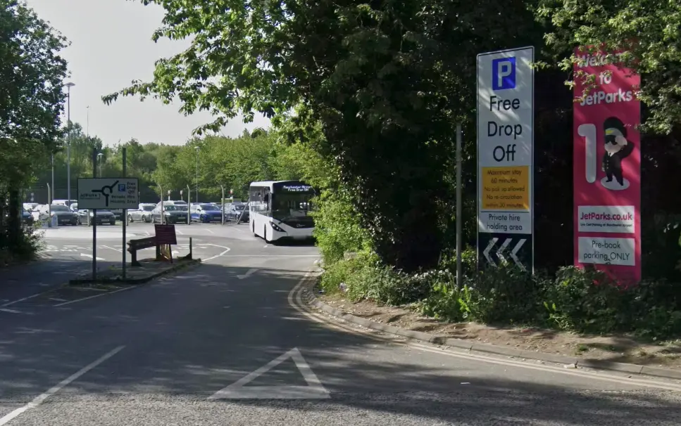 The entrance to the free drop off car park at Manchester Airport