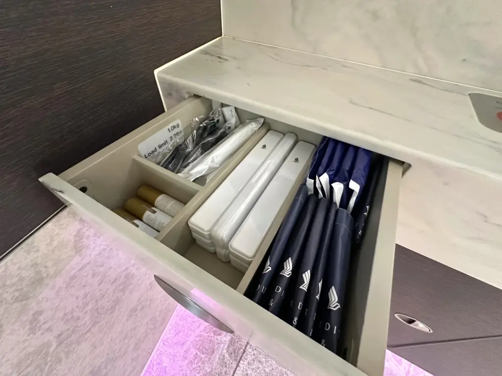 A second amenity drawer next to the Sink