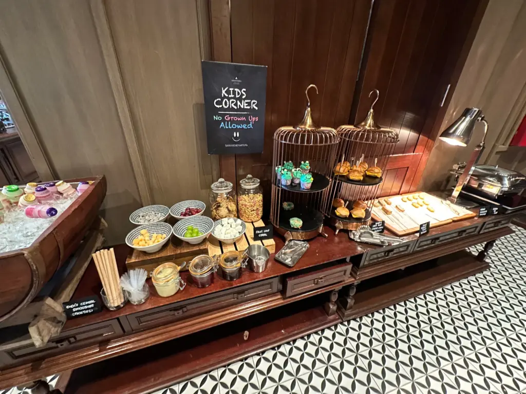 The kids breakfast corner