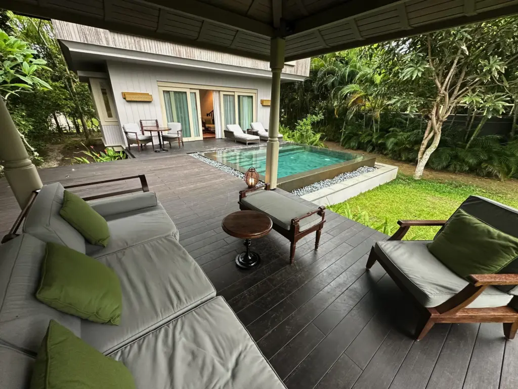 The villa the pool and the pagoda