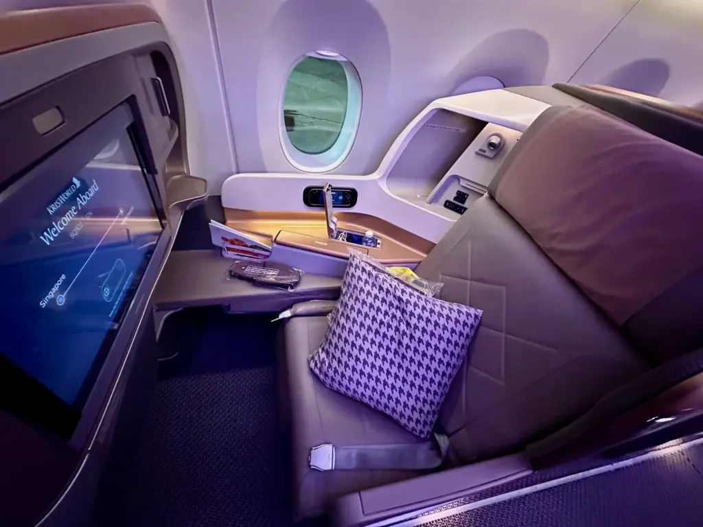 The business class seat on the Singapore A350 The business class seat on the Singapore A350