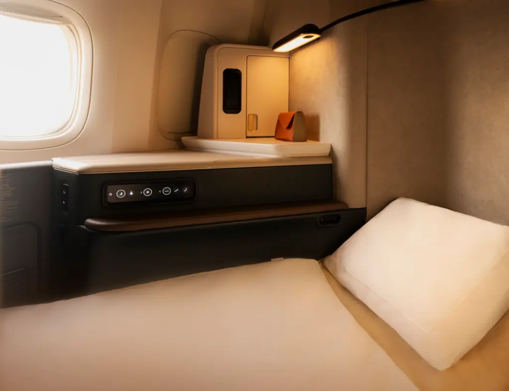 Cathay Pacifics new Aria suite in Business Class Cathay Pacifics new Aria suite in Business Class