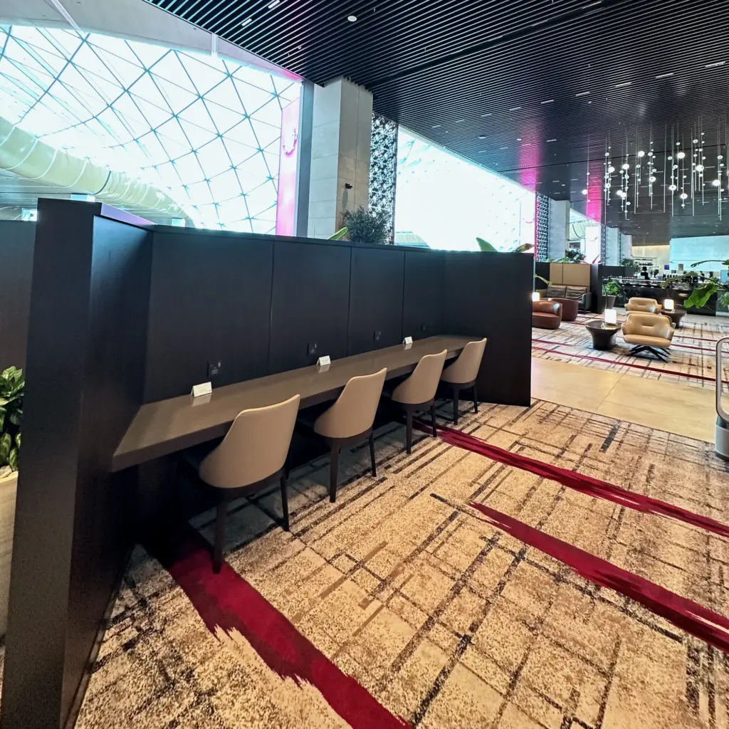 qatar-garden-lounge-alternative-workspace - Pointszilla