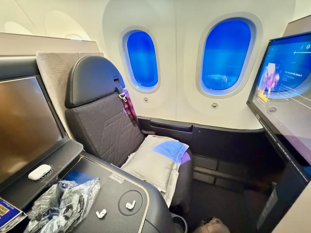 The Korean Air Prestige Suite 20 A solid comfortable seat The Korean Air Prestige Suite 20 A solid comfortable seat