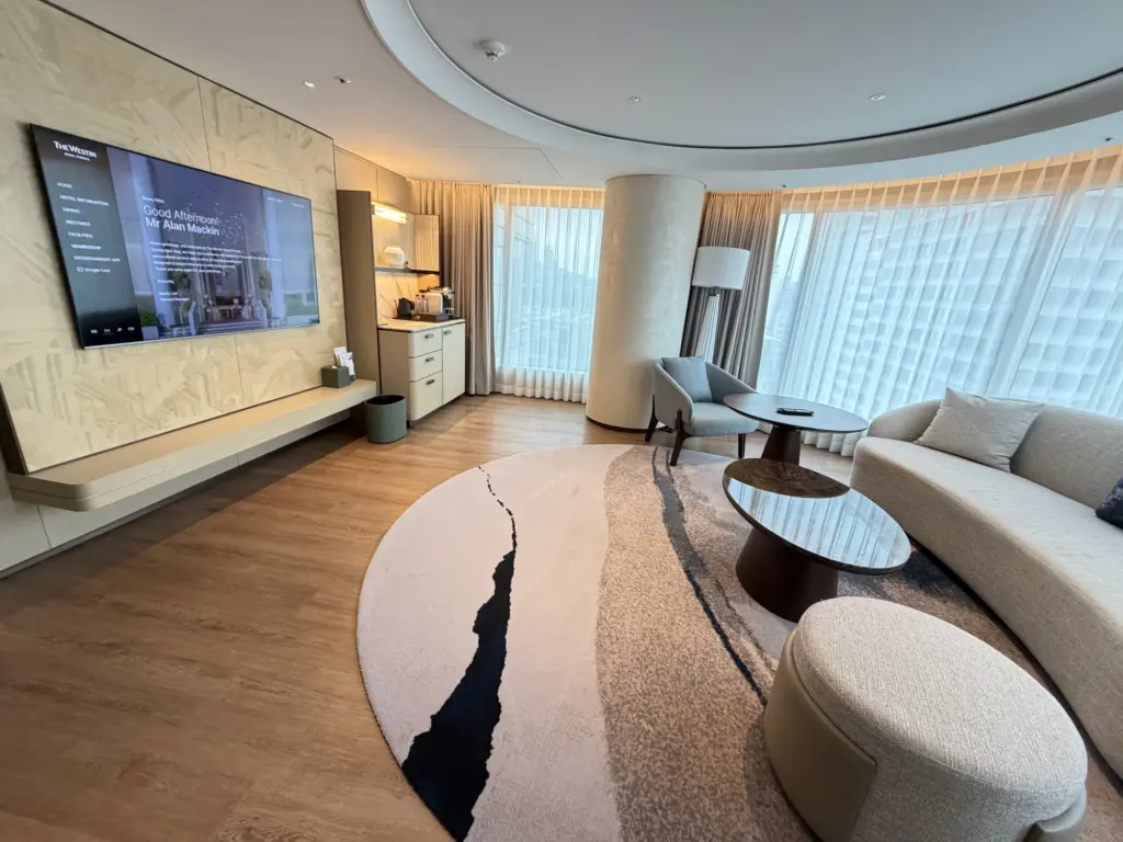 A big living space with lots of natural light A big living space with lots of natural light