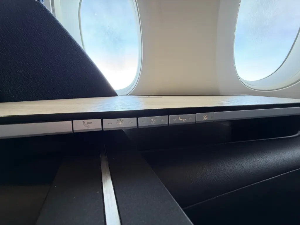 Lighting and seat controls by the seat Lighting and seat controls by the seat