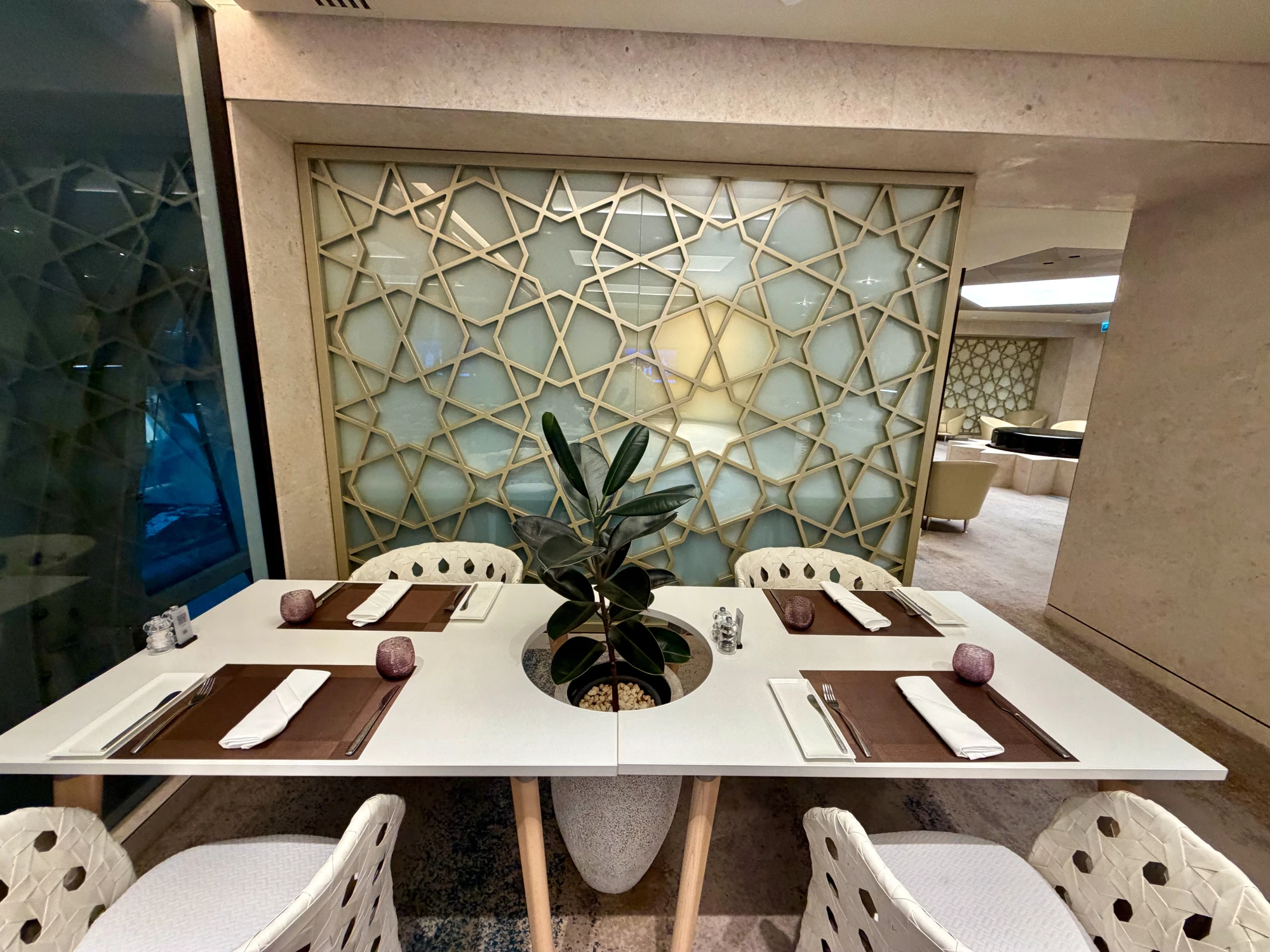 Review: Qatar Lounge, Bangkok (Business & First)
